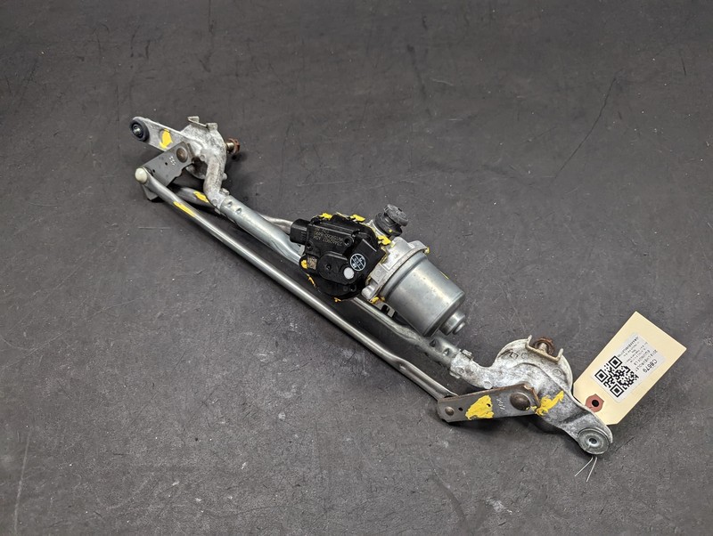 Front Wiper Motor w/ Linkage 2019 Chevrolet Equinox 23462907 2018 2020 - 2023