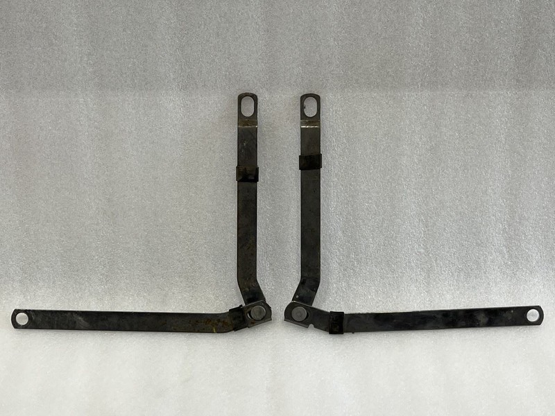 1986 1987 1988 1989 1990 1991 JEEP GRAND WAGONEER TAILGATE HOLDER HINGES STRAPS