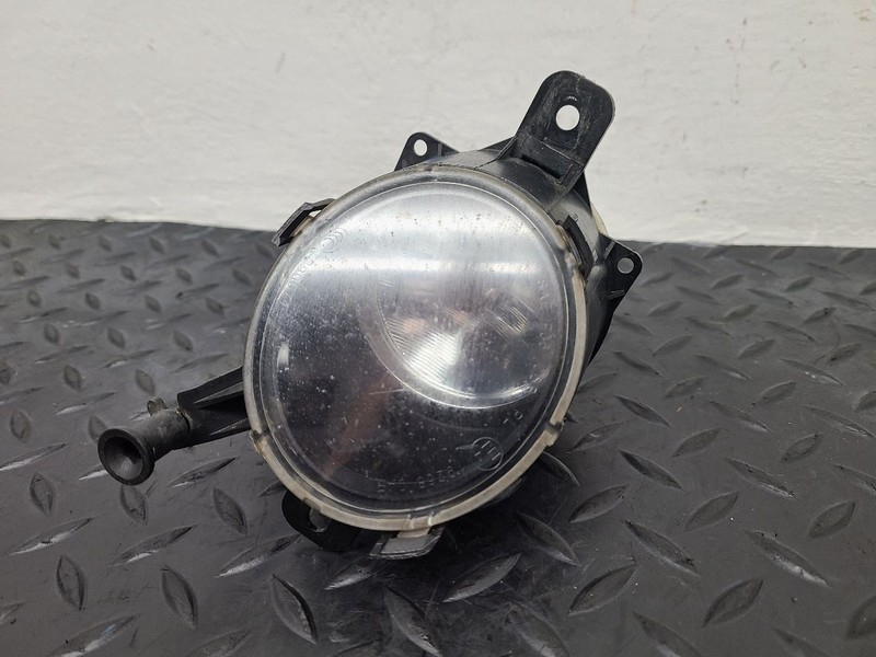 10-16 Cadillac SRX Front Right Passenger Fog Driving Lamp OEM 94708774