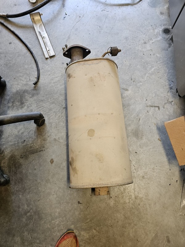2017 Chevrolet City Express Exhaust Muffler