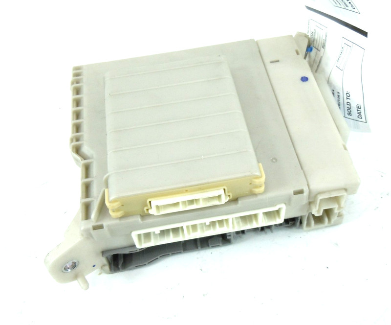 2007 07 Lexus IS250 Relay Junction Fuse Module Passenger Right OEM 82730-53042