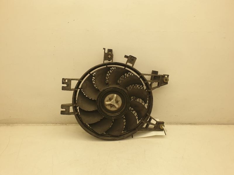 Radiator Fan Motor Fan Assembly Condenser Fits 01-04 SEQUOIA 16711-0F030