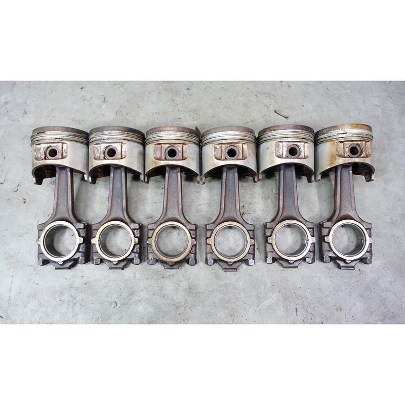 1978-1979 BMW E23 733i E24 633CSi M30 3.2 Piston and Connecting Rod Set of 6 OEM