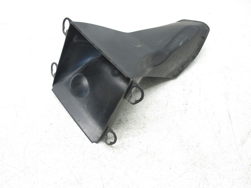 12-15 AUDI C7 A6 3.0 RADIATOR SUPPORT AIR INTAKE HOSE TUBE PIPE DUCT OEM 103124