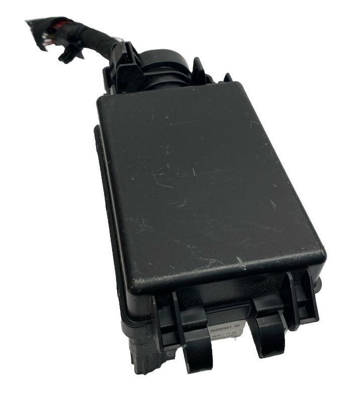 Chevrolet Silverado 1500 junction box 19 23 cabin fuse block relay OEM 35232561
