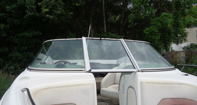 USED 1999 CHAPARAL 1930 SPORT 19' DUAL CONSOLECOMPLETE GLASS WINDSHIELD ASSY