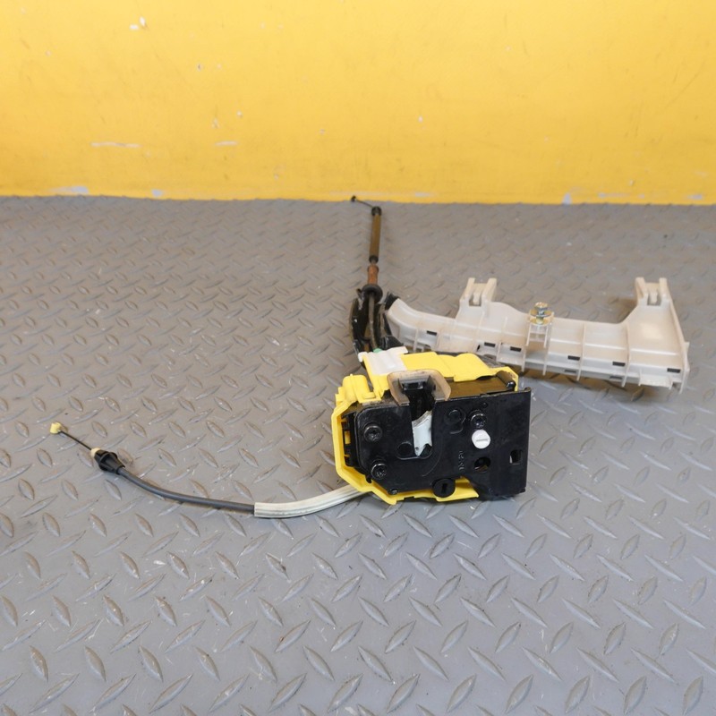 2018-2024 ALFA ROMEO STELVIO REAR LEFT DOOR LATCH LOCK ACTUATOR OEM 68300649AA