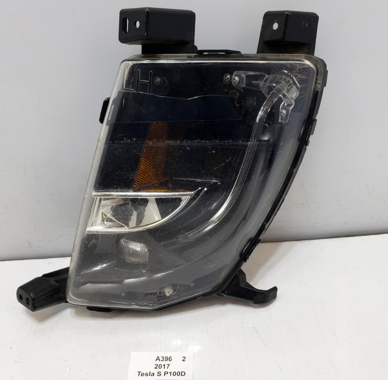 ✅ 2012-2020 OEM Tesla Model S Front Left Driver Side Fog Light Foglight Lamp