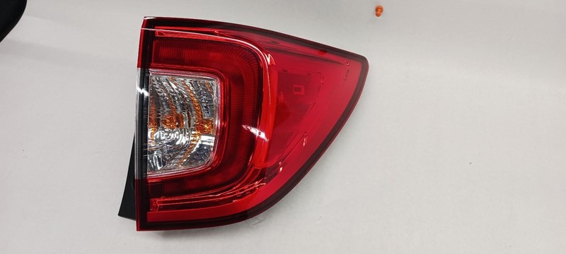 19-'21 HONDA PASSPORT Right passenger outer Taillight OEM Grade A!