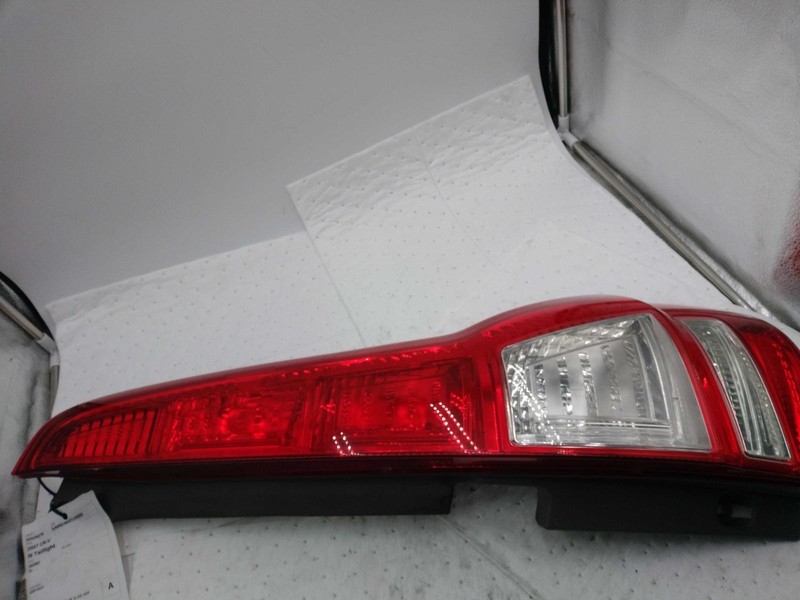 Used Right Tail Light Assembly fits: 2007 Honda Cr-v Right Grade A