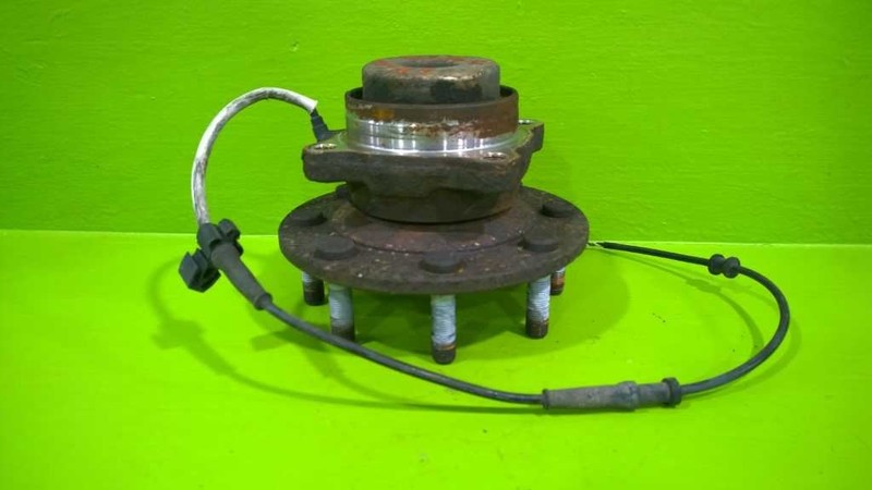 03 04 05 06 07 08 09 10 11 12 13 14 GMC SAVANA 3500 FRONT WHEEL HUB OEM 2611-15