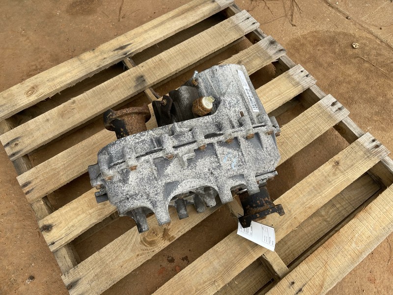 07-11 JEEP WRANGLER 3.8L TRANSFER CASE 127K MILES