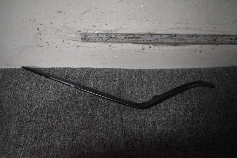 2020-2021 MERCEDES BENZ GLE450 TRIM STRIP FACTORY OEM
