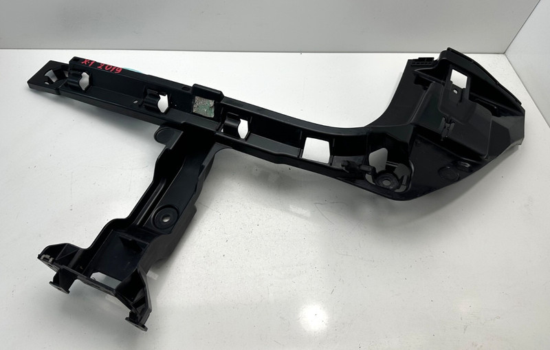 2016-2022 BMW X1 F48 REAR BUMPER RIGHT PASSENGER SIDE SUPPORT BRACKET OEM