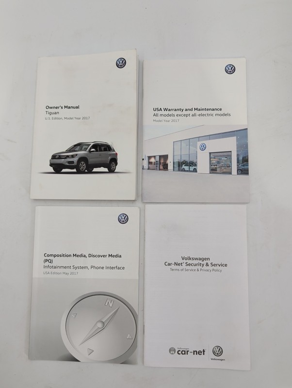 2017 Volkswagen Tiguan Owners Manual Set
