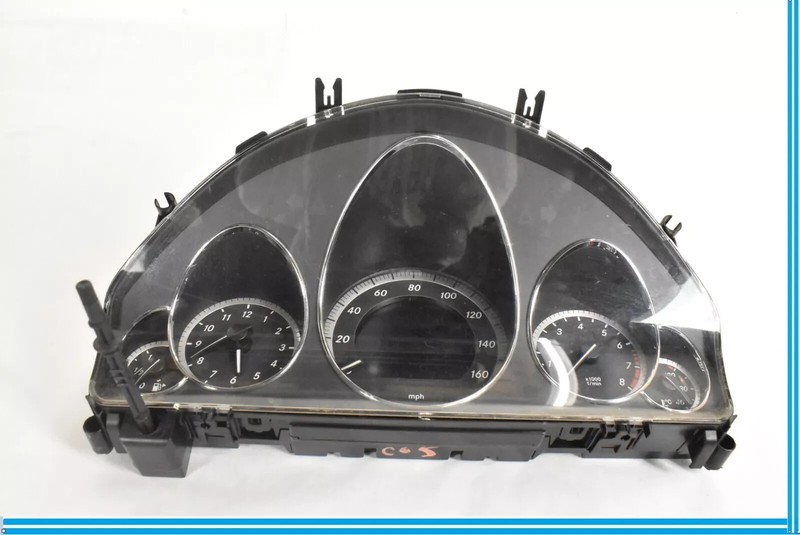 10-11 Mercedes W207 E350 Coupe Instrument Cluster Speedometer 2129001510 OEM