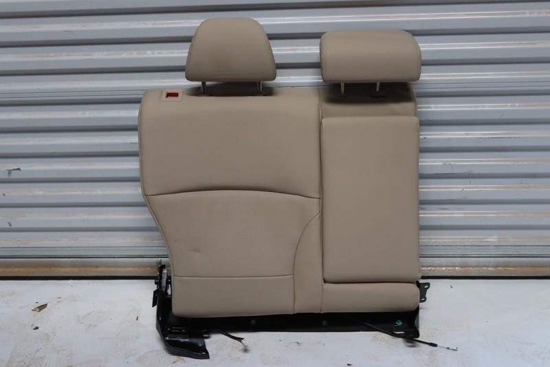 2017-2019 SUBARU LEGACY OUTBACK REAR RIGHT SIDE SEAT BACKREST UPPER CUSHION OEM
