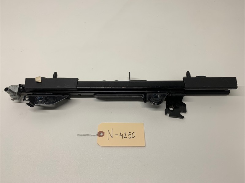 Tesla Y/3 Front Driver Side LH Hand Seat Rail Track Section 1101683-00 4250 U21