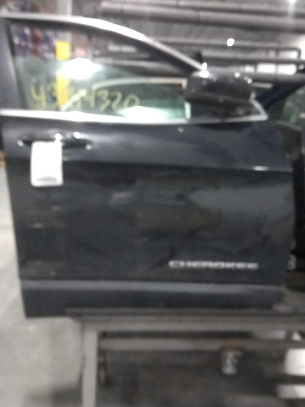 2016 Jeep Cherokee Right Front Door Black OEM Used 697024 117K Miles