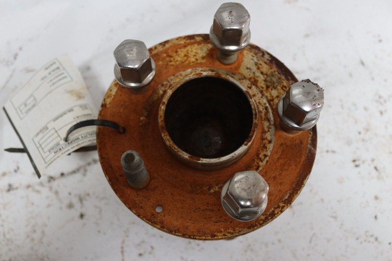 2020-2023 CHEVY CORVETTE FRONT LEFT DRIVER SPINDLE KNUCKLE WHEEL HUB OEM