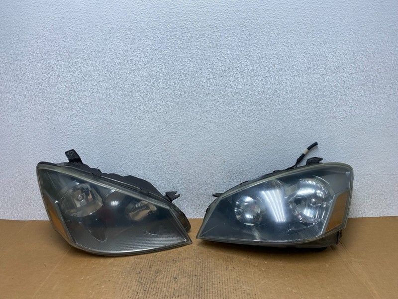 2005 to 2006 Nissan Altima Left+Right Set Halogen Headlights Oem AE1362 DW