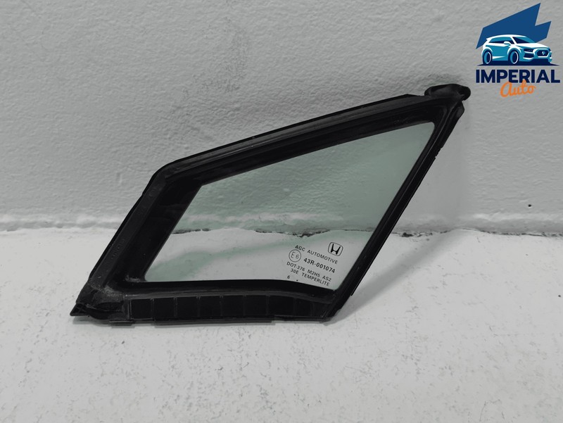 HONDA PILOT 2016-2021 FRONT LEFT DRIVER SIDE DOOR PANEL CORNER FIXED GLASS OEM