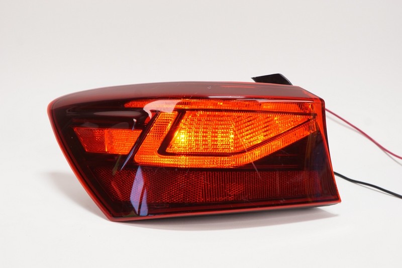 KIA FORTE Left LH Tail Lamp Tail Light Backup Lamp OEM 2019 - 2023