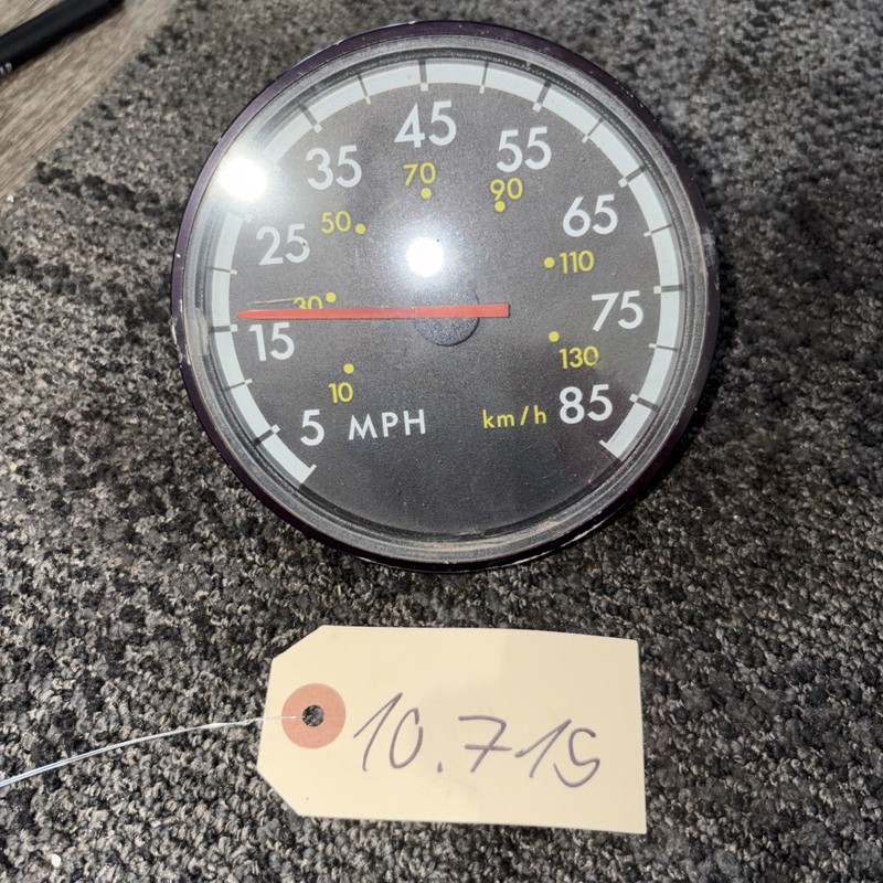 FREIGHTLINER CenturySpeedometer P/N2246507000 , 66 8270942-000