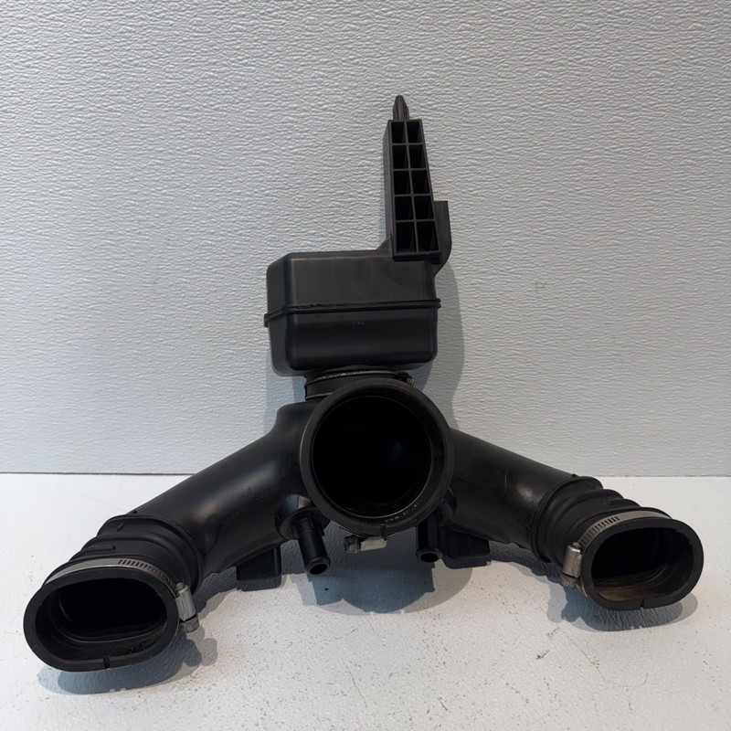 07-17 LEXUS LS460 UPPER AIR INTAKE FILTER DUCT INLET TUBE HOSE CONNECTOR OEM