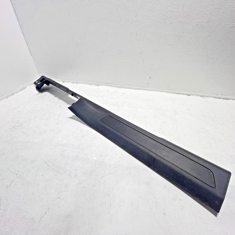 2018-25 VOLKSWAGEN ATLAS SE SEL FRONT PASSENGER DOOR SILL SCUFF KICK PLATE TRIM