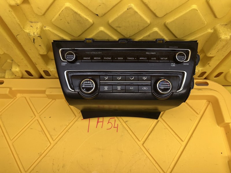 2017 - 2018 Kia Optima AC Heater Climate Control Temperature Unit Assembly OEM