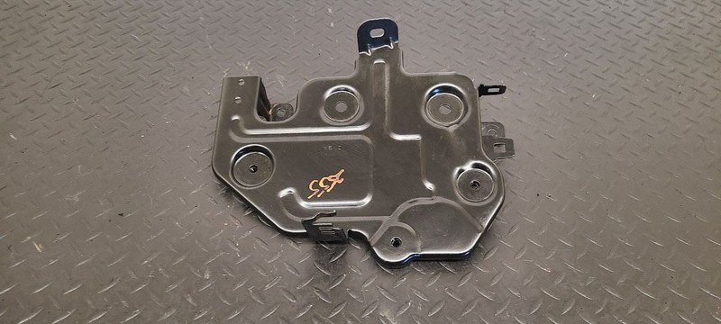24-25 Buick Envista Battery Tray Bracket OEM 60003162
