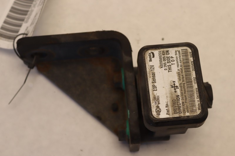 2008-2018 MACK CXU613 / VOLVO ESP YAW RATE SENSOR MODULE K0205682E4 OEM