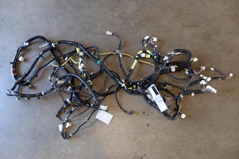 2006-2009 LEXUS IS250 LEFT SIDE BODY FLOOR WIRE WIRING HARNESS OEM