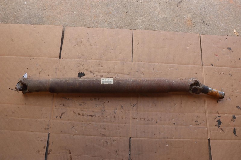 2007-2008 GMC YUKON 4X4 6.2L REAR DRIVESHAFT CARDAN PROPELLER SHAFT OEM