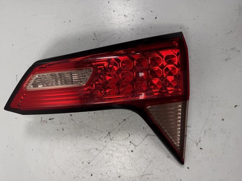 016-018 Honda HR-V Right Lid Tail Light Assembly 34150-T7S-A01 OEM