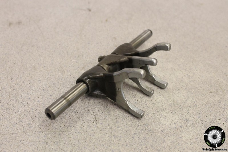 1986 Yamaha Virago 700 XV700 SHIFT SHIFTER FORK FORKS SELECTOR XV 86