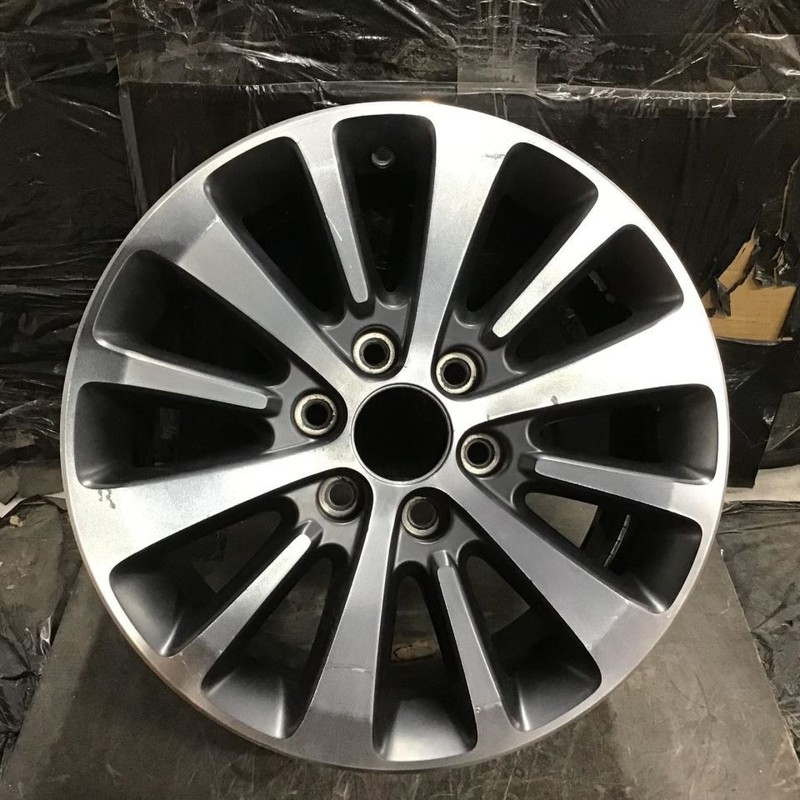 2015-2017 Ford Expedition 3988 Wheel 18 x 8-1/2 Rim Charcoal Machined FL1Z1007A