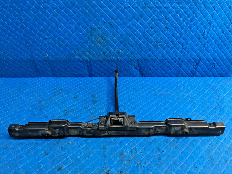 2007-08 Kia Sedona Upper Radiator Support Tie Bar OEM