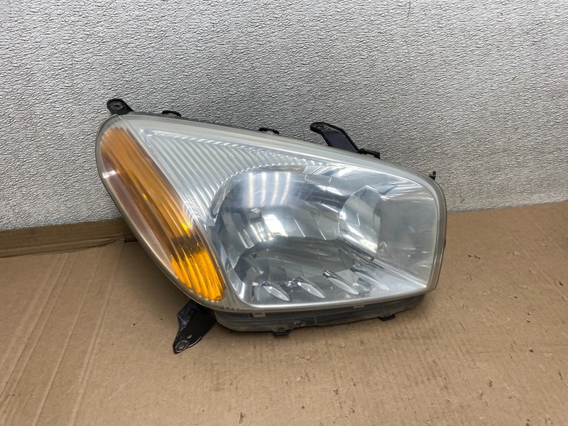 2001 - 2003 Toyota Rav4 Right Passenger RH Side Headlight Halogen Oem U7176 DW