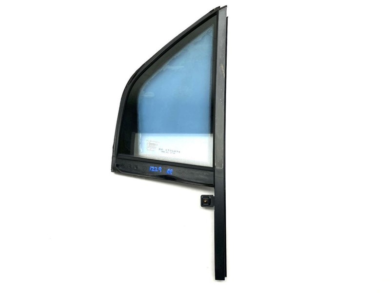 Right Passenger Rear Door Vent Window Glass Fits 2005-2007 Ford Freestyle 48144