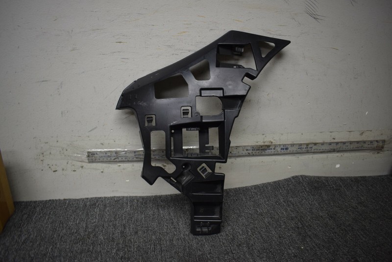MERCEDES BENZ BUMPER BRACKET LEFT SIDE FACTORY OEM