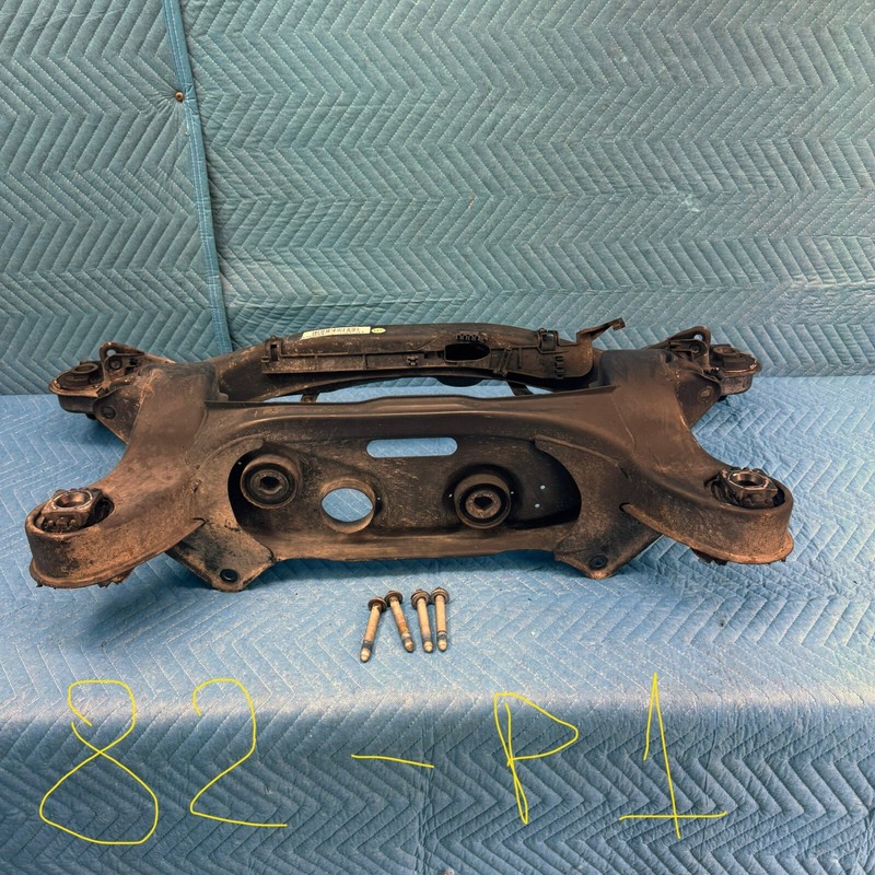 02-04 Mercedes C32 AMG Rear Subframe Sub Frame Crossmember Cross Member OEM