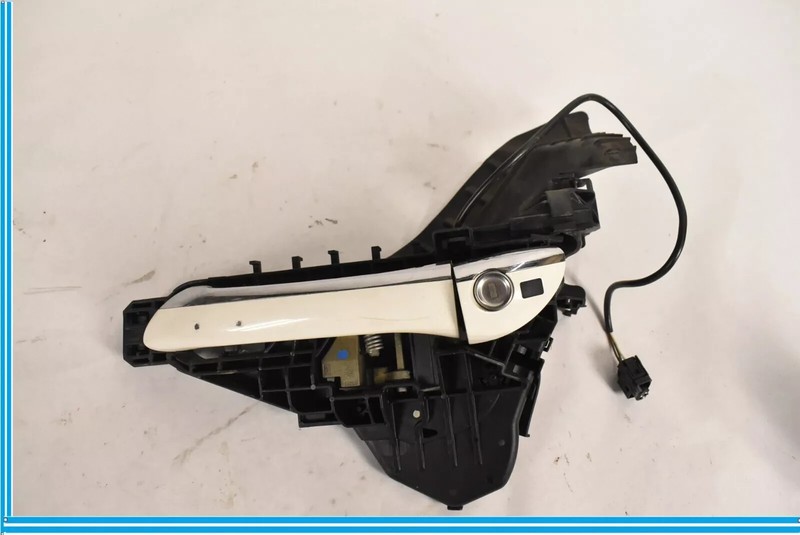 06-13 Mercedes W164 ML550 GL450 R350 Front Left Side Exterior Door Handle OEM