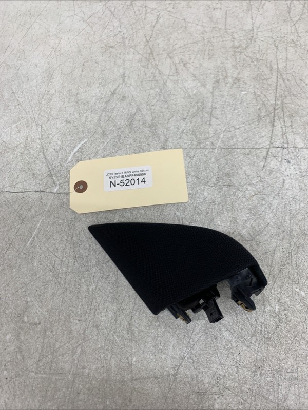 17-22 TESLA MODEL 3 FR LH SIDE DOOR CORNER COVER TRIM PANEL 1784661-00A 52014 B9