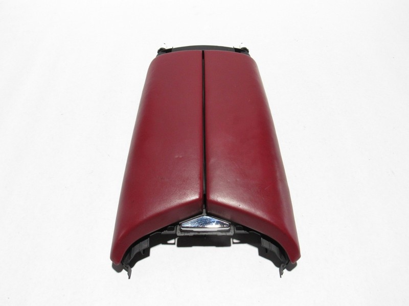 Maserati Levante 2017 Center Console Armrest Lid 16-24 |