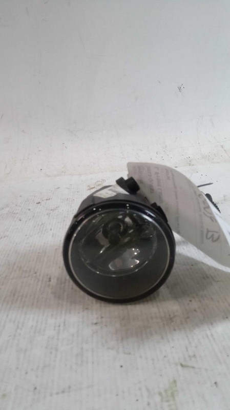 Used Driving Light fits: 2013 Nissan Quest Fog-Driving bumper mounted RH and LH