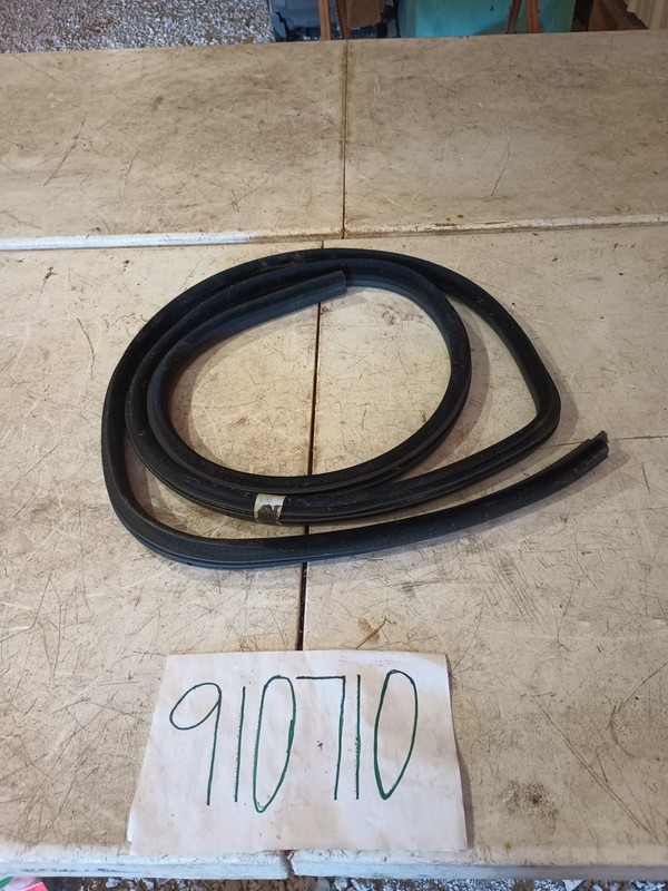 04-10 BMW 525i E60 OEM Rear Right Door Weather-Strip Molding Rubber Seal