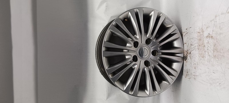 11-'16 CHRYSLER TOWN & COUNTRY Wheel 17x6-1/2 aluminum 20 spoke OEM Grade B