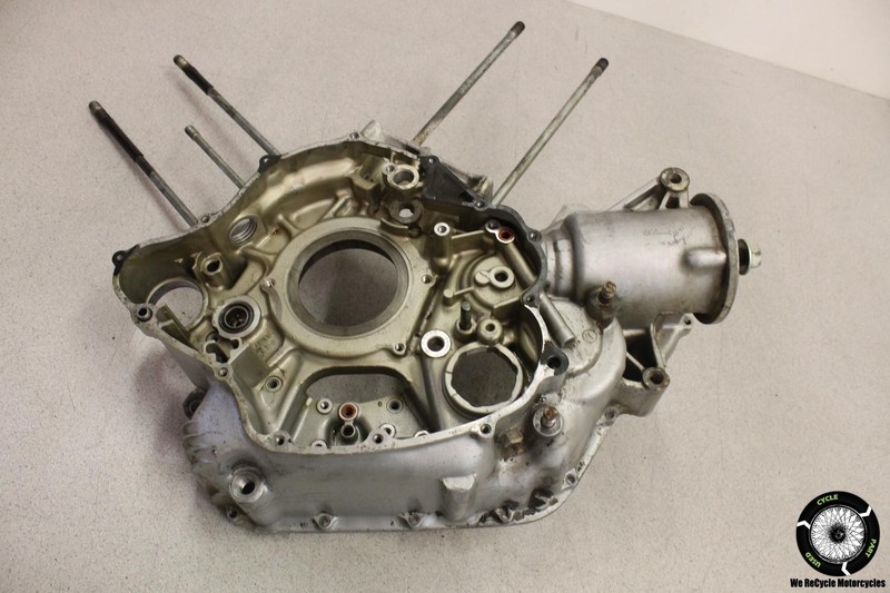 1986 Yamaha Virago 700 XV700 LEFT ENGINE MOTOR CRANKCASE CRANK CASE BLOCK XV 86